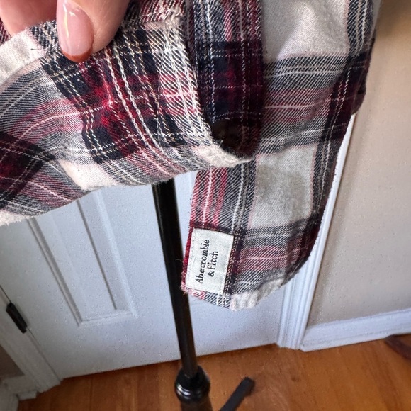 Abercrombie and Fitch Plaid Button-Up Shirt - Red, White & Black NWOT - Picture 6 of 9